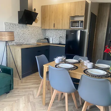 Kolorowy Apartament 49b Debina (Ustka)